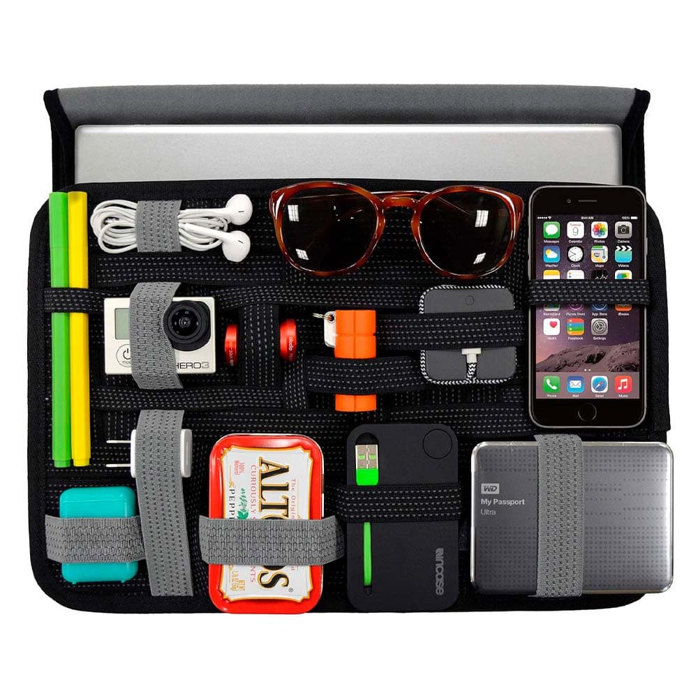 Apple Organizador Cocoon CPG37BK MacBook Air - Roma Shopping - Seu Destino para Compras no Paraguai